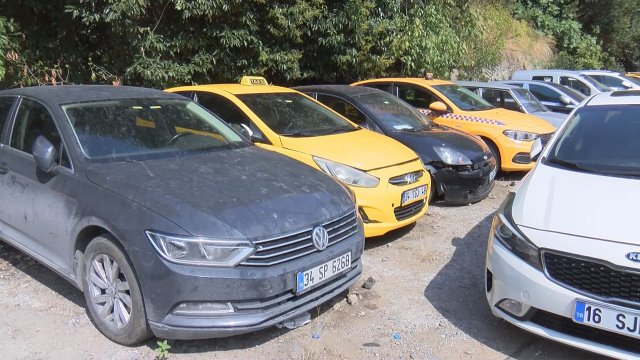 Şikayetler artınca böyle oldu! Yediemin otoparkları taksilerle doldu taştı - Resim: 0