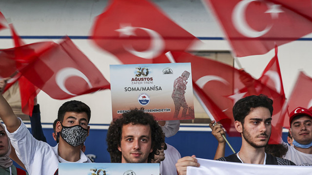 Zafer Treni Ankara'dan 99 genç ile yola çıktı - Resim: 1