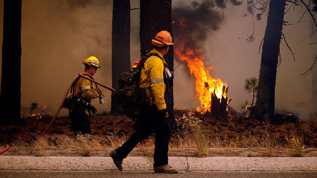 ABD'de 'Caldor' yangını nedeniyle California ve Nevada'da acil durum ilan edildi - Resim: 0