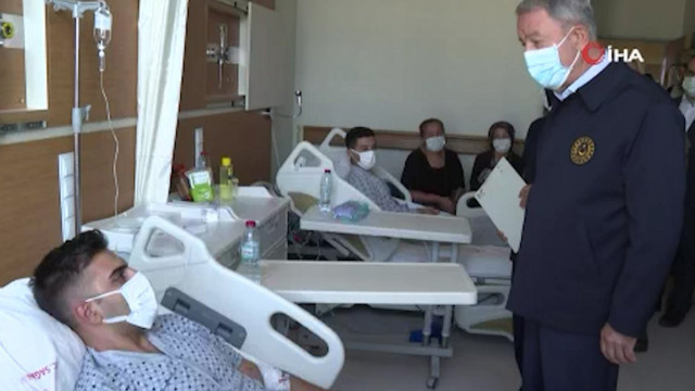 Milli Savunma Bakanı Hulusi Akar: Şehitlerimizin kanı yerde kalmayacak - Resim: 0