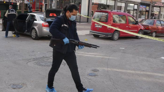 Çorum'da İki kardeş sokakta çatıştı biri öldü diğeri yaralandı - Resim: 1