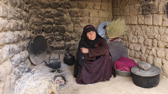 Büyük torununu 2200 dolara küçüğünü 1100 dolara satışa çıkardı - Resim: 0