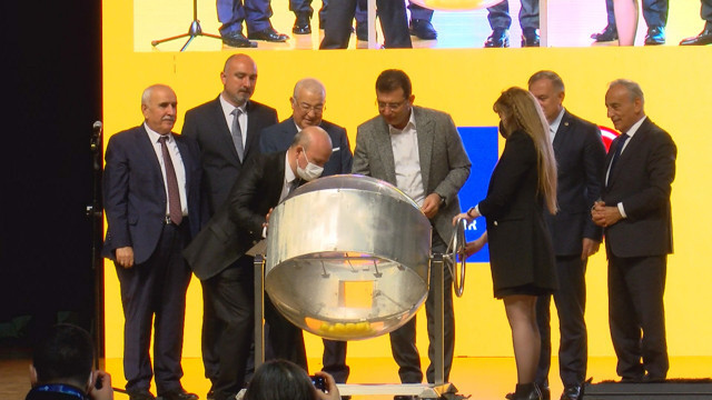 Ekrem İmamoğlu resti çekti: Asla vazgeçmeyeceğim - Resim: 0