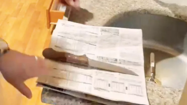 Metroya koca ekmek bıçağı sokan bomba da sokar! İstanbul metrolarında büyük zaafiyet - Resim: 2