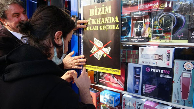 Pendik’te kapı kapı esnafı dolaşıp doları boykot ettiler broşürde bakın ne yazıyor? - Resim: 1