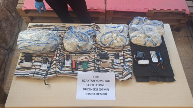 Canlı bomba saldırısı önlendi! 4 terörist 13 kilo patlayıcıyla yakalandı - Resim: 0
