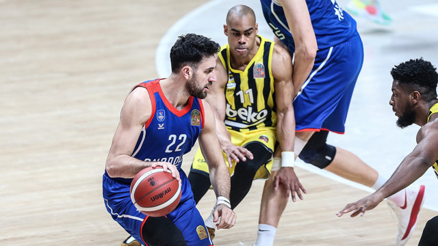 Basketbol Türkiye Kupası finalinde Fenerbahçe'yi 14 sayı farkla geçen Anadolu Efes şampiyon oldu. - Resim: 0