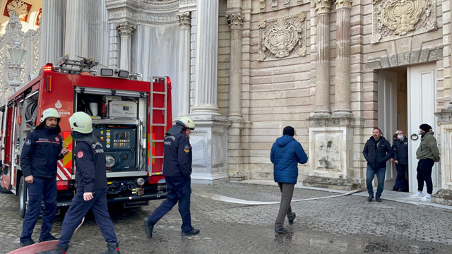 Dolmabahçe Sarayı'nda yangın çıktı Milli Saraylar'dan açıklama - Resim: 0