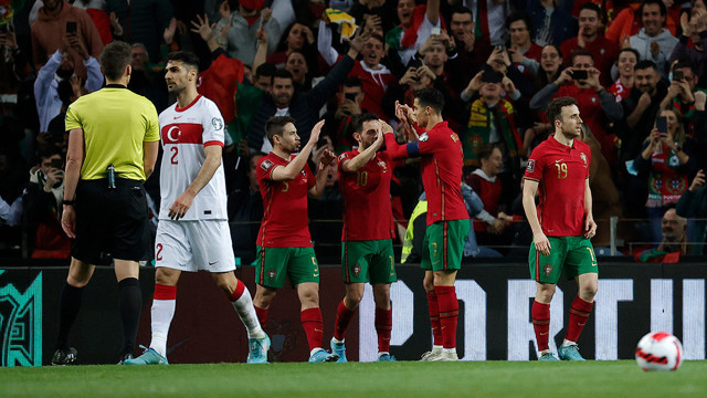 Portekiz'e 3-1 kaybeden Türkiye, Dünya Kupası'na katılma şansını kaybetti - Resim: 0