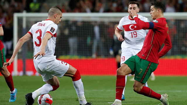 Portekiz'e 3-1 kaybeden Türkiye, Dünya Kupası'na katılma şansını kaybetti - Resim: 1