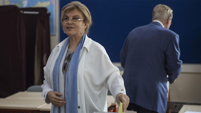 Tansu Çiller'in siyasete dönüşü! Adalet Partisi lideri Vecdet Öz 'koltuğu bırak' diye tehdit ediliyorum - Resim: 0