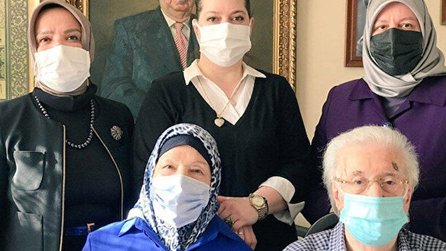 Osmanlı hanedanı torunu ile AK Partili Birinci atıştı! Erdoğan'a davet edilmedik sitemi - Resim: 1