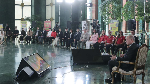 Cumhurbaşkanı Erdoğan'dan sigara ve alkole vergi açıklaması: Devamlı artırıyoruz almaktan geri durmuyorlar - Resim: 0