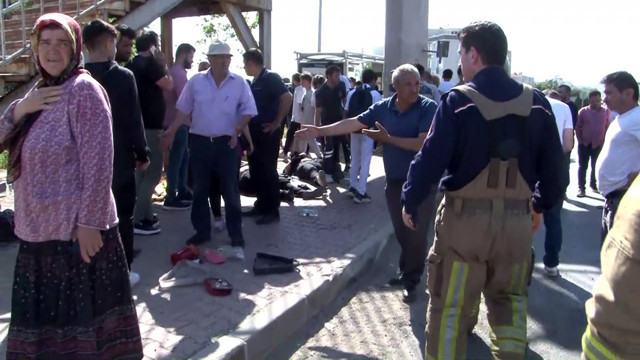 Büyükçekmece'de otomobil öğrencilerin arasına daldı! Ölü ve yaralılar var - Resim: 0