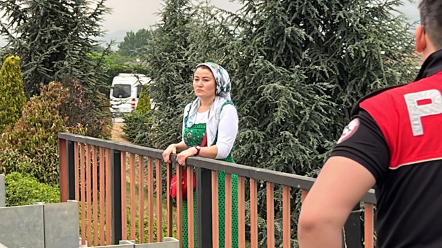 Düzce'de sevgilisiyle tartışan kadın köprüye çıktı - Resim: 0