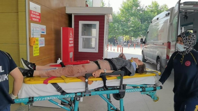 Bilecik'te korkunç kaza! Öğrencileri taşıyan minibüs kamyona çarptı: Çok sayıda yaralı var - Resim: 2