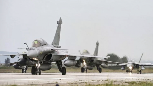 Yunan Amiral'dan küstah tehdit! 'İstanbul Boğazı'ndaki köprüleri vururuz' - Resim: 0