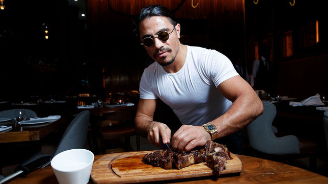 Nusret'in yeni işi belli oldu! Kazancının yüzde 50'sini çocuklara bağışlayacak - Resim: 0