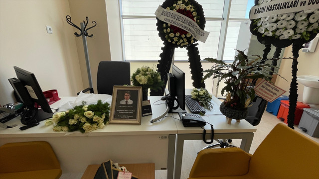 Silahlı saldırıda hayatını kaybeden Dr. Ekrem Karakaya'nın adı Konya'da yaşatılacak - Resim: 0