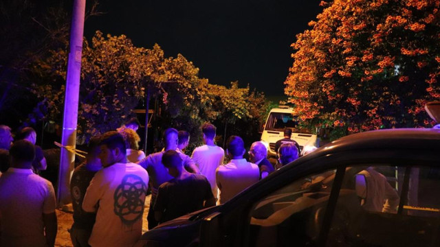 Evi terk eden karısının izini bulan koca pompalı tüfekle dehşet saçtı - Resim: 0