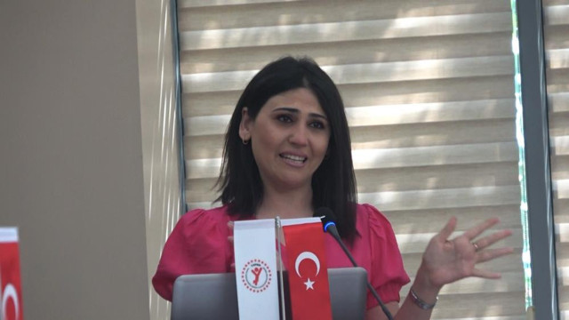 Azerbaycanlı gazeteci gözyaşlarına hakim olamadı: Türk dünyasına teşekkür ederim... - Resim: 0