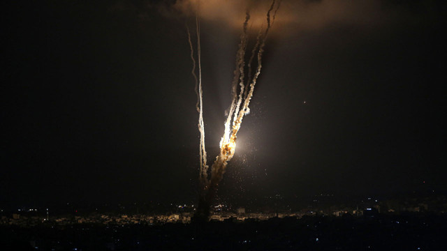 İsrail Gazze Şeridi'ni vurdu: Çok sayıda ölü var yaralı var - Resim: 4
