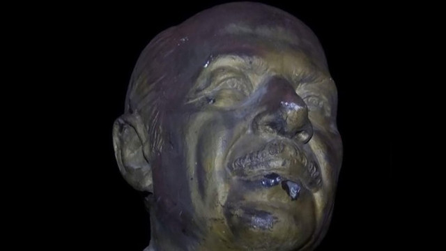 Neşet Ertaş'ın heykelini parçaladılar! Büyük saygısızlık! Soruşturma başlatıldı - Resim: 0