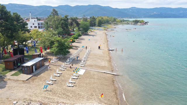 İznik İnciraltı Halk Plajı, Bursa’nın ilk Mavi Bayraklı plajı oldu - Resim: 3