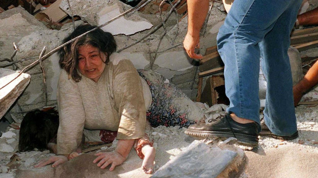 17 Ağustos depreminde yıkılmayan tek yer bir çivi bile oynamadı üstelik depremin merkez üssüydü - Resim: 3