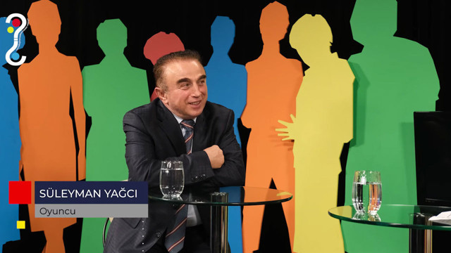 Dekolteyle gezen lafa katlanır diyen fıs fıs İsmail'in mini etekli kız fotoğrafları ifşa oldu - Resim: 0