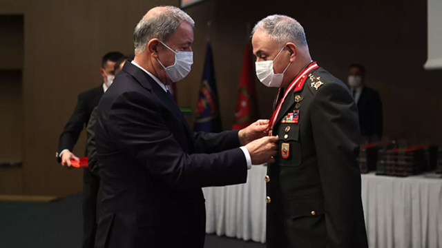 126 general ve amiral ataması yapıldı! Resmi Gazete'de yayınlandı işte o atamalar - Resim: 0