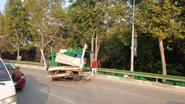 Bursa'da belediye otobüsü şarampole devrildi! 21 yaralı, durumu ağır olanlar var - Resim: 0