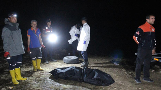 Karaman'da aracıya baraj suyuna uçtu 7 saat sonra cesedi çıkarıldı - Resim: 2