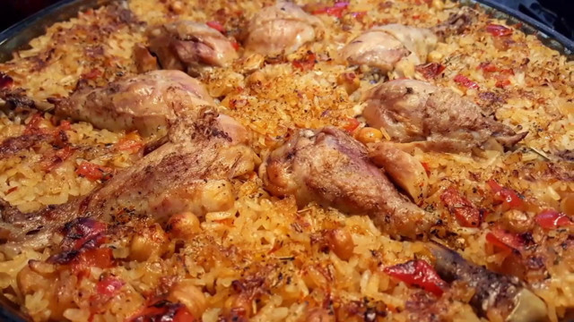 Masterchef'te bile böylesi pişmedi! Fırında tavuk kapamayı duyan elti bile yemeğe geliyor - Resim: 0