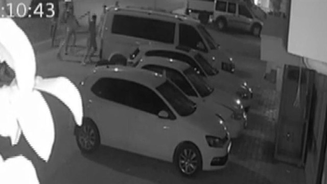 Tıraş makinesi yere düştü huzur kalmadı doğduğum yeri terk etmek zorunda kalacağım - Resim: 0