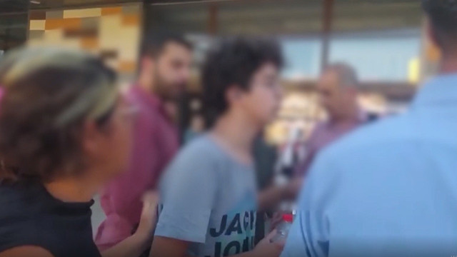 13 yaşındaki çocuğu annesiyle kandırdılar! Altınları bozdurup tüm parayı teslim etti - Resim: 0