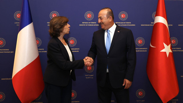 Bakan Çavuşoğlu: Macron'un Türkiye'ye yönelik açıklaması talihsizlik! - Resim: 0