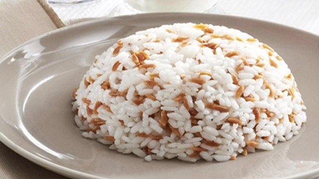 Yiyen bir daha isteyecek tane tane pirinç pilavı için bir de bu tarifi deneyin - Resim: 1