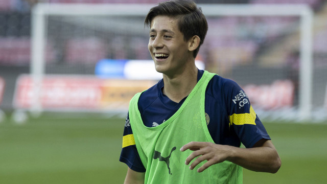 Fenerbahçe'nin genç yıldızı Arda Güler, yaşıtlarına fark atarak zirveye oturdu! - Resim: 0