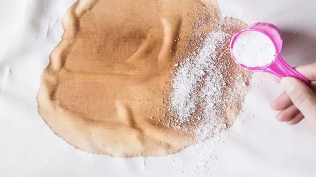 Yağ dökülen kıyafetlerinizi yer bezi yapmayın! Bunu uygulayın yeni gibi yeniden giyin - Resim: 2