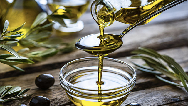 Mideniz boşken zeytinyağı içmek için 9 harika nedene bakın! Meğer çok yalnış biliyormuşuz! - Resim: 0