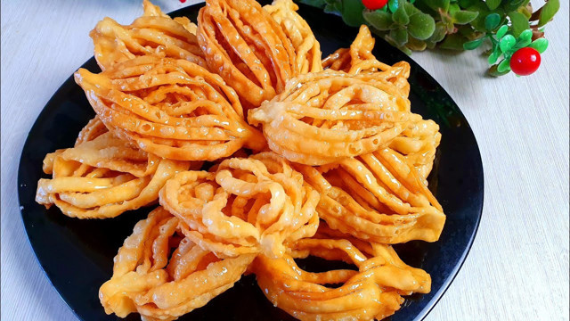 Cezayir Türk'ün sevdiği tatlı olay oldu! Bu lezzet favoriniz olacak: İşte ballı çak çak tatlısı tarifi ve yapılışı! - Resim: 1