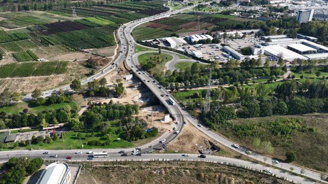 Bursa'da ulaşım düğümü köprülerle çözülüyor - Resim: 1