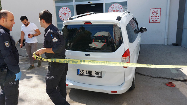 Samsun'da evine gelen 3 kişiden genç kadını ensesinden kurşunladı! - Resim: 0