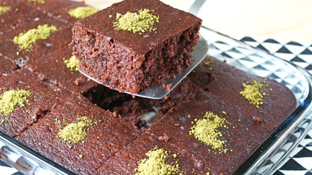 Kek kalıbından komşular da hasetinden çatlayacak! Tam kıvamında kakaolu kek tarifi - Resim: 0