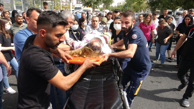 Adıyaman'da sürücü şoka girip gözyaşlarına boğuldu! 7 aylık hamile kadın... - Resim: 1