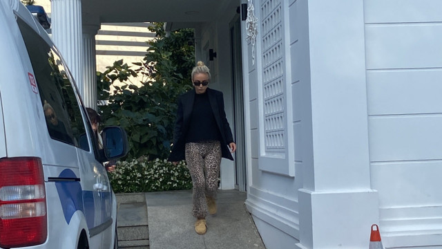 Şarkıcı Gülşen karakolda imza verdi! 'Sapıklığı İmam Hatipte okumasından' demişti - Resim: 1