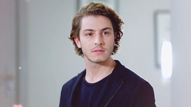 Boran Kuzum yeni filmi Hazine için bambaşka biri oldu! Görenler o olduğuna inanamadı! - Resim: 0