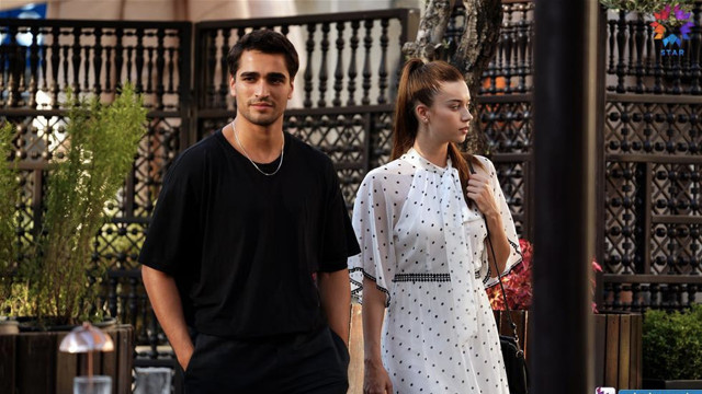 Yalı Çapkını yaptı yapacağını Ferit ve Seyhan'ın cilveleşmesi seyirciyi kazandı - Resim: 0