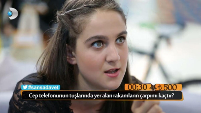 O da estetik harikasıymış! Balkan Ninnisi'nin güzeli Merih Öztürk'ün estetiksiz hali olay! - Resim: 0